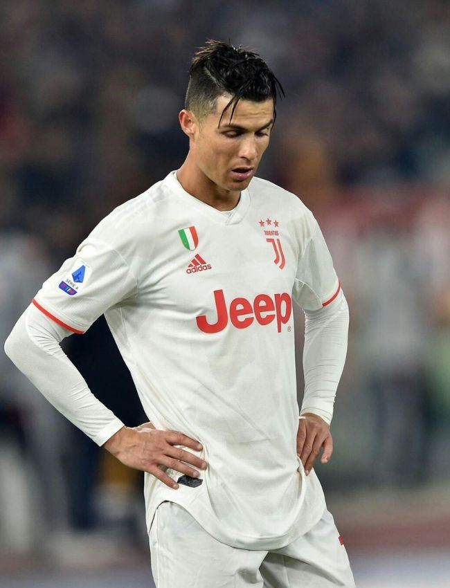 ronaldo kiểu tóc