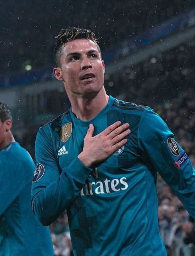 tóc của ronaldo