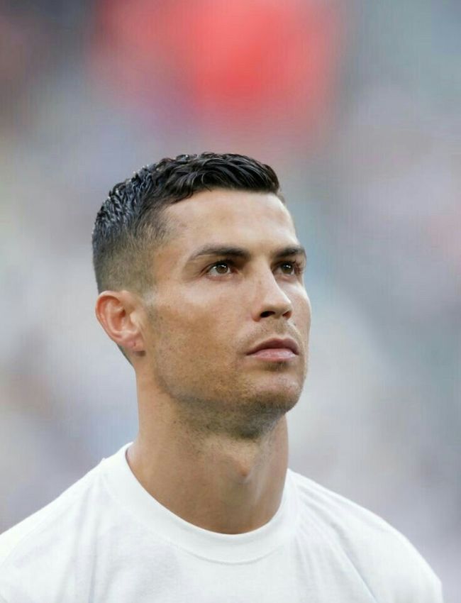 tổng hợp kiểu tóc của ronaldo