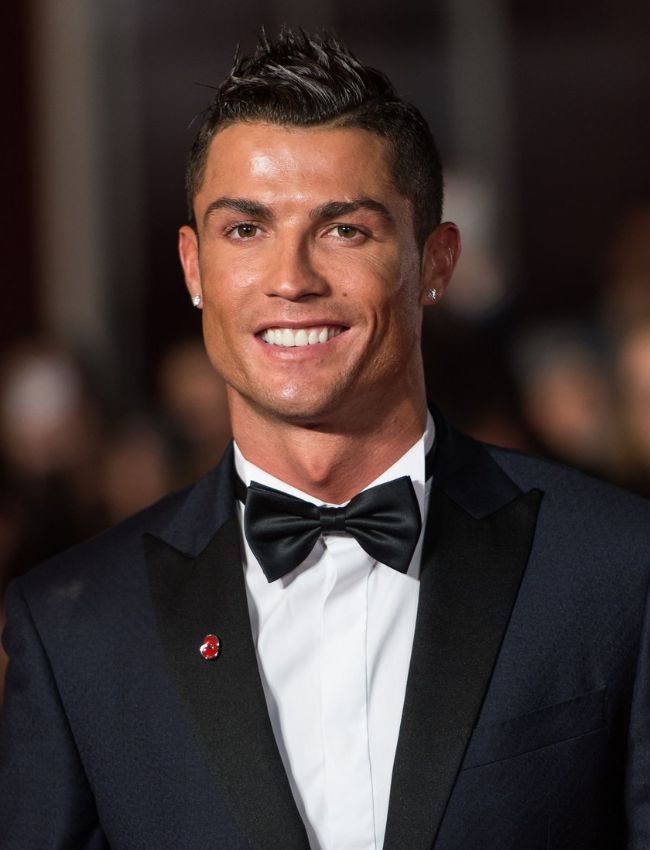 tổng hợp kiểu tóc ronaldo