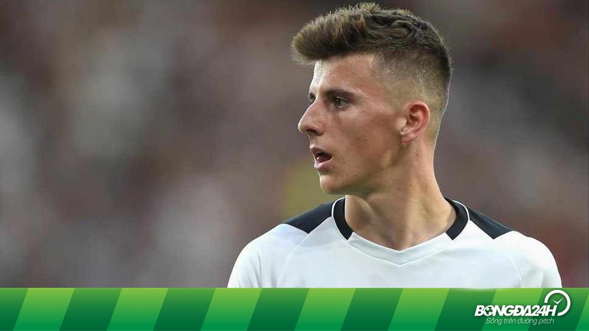 Kiểu tóc Mason Mount nổi bật và phong cách với cách tô màu ấn tượng